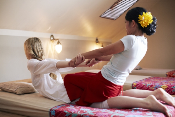 Traditional Thai massage 60' °Energetically balancing°